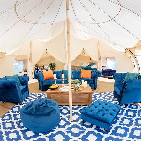 Stargazer Glamping Uk The Mahal 8 People Hotel Ross-on-Wye ภายนอก รูปภาพ